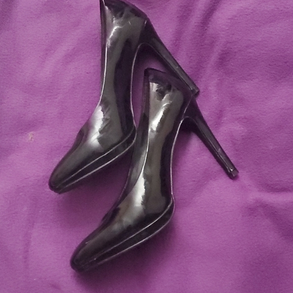 🔴Mossimo Sz 8 Black Patent Leather Heels👠 Silver Liming - Picture 9 of 13